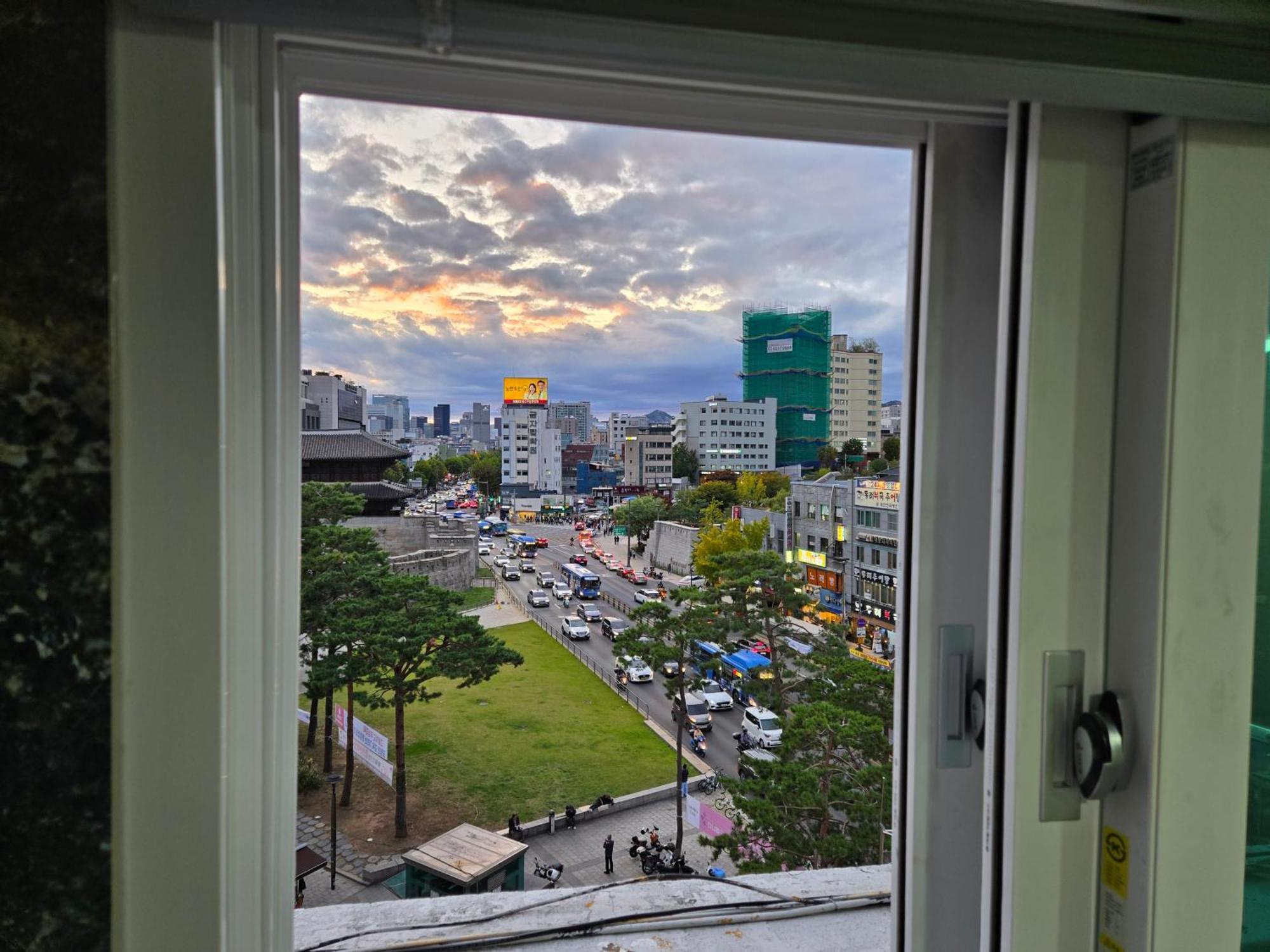 K-Stay Guesthouse Dongdaemun Szöul Kültér fotó